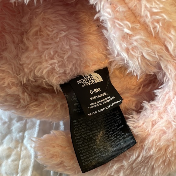 The North Face Bear Suave OSO Beanie (Infant) Purdy Pink 0-6 months - Picture 3 of 5